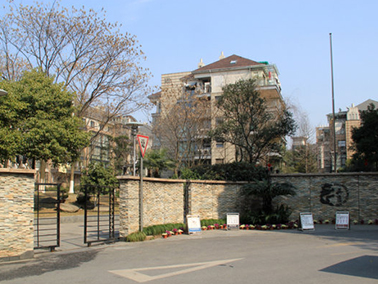 中大吳莊小區(qū)露臺(tái)、外墻防水維修